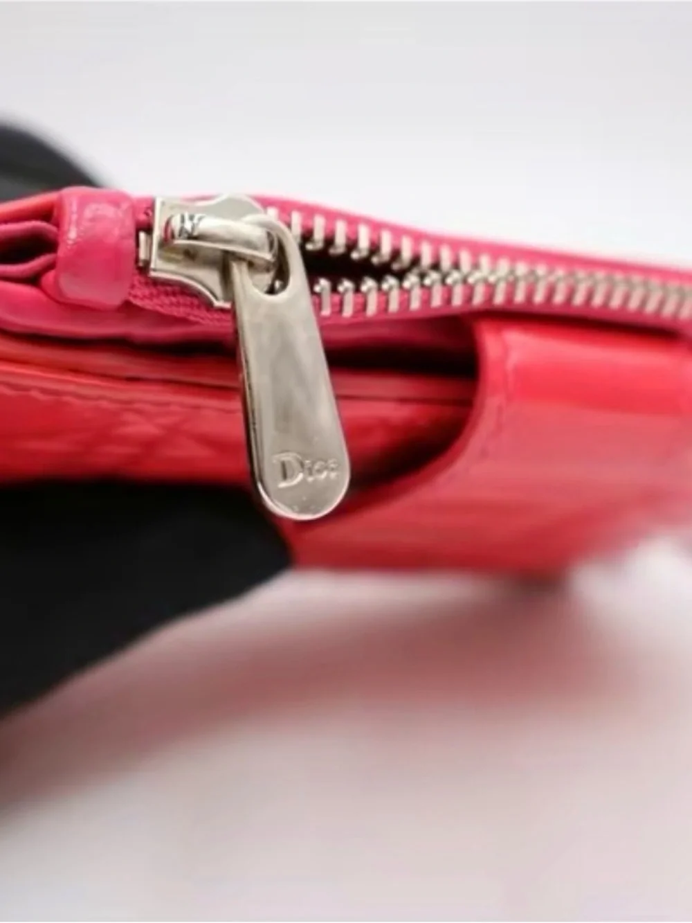 Pre-Owned Lady Dior Red Patent Leather Quilted Wallet with Charm & COA